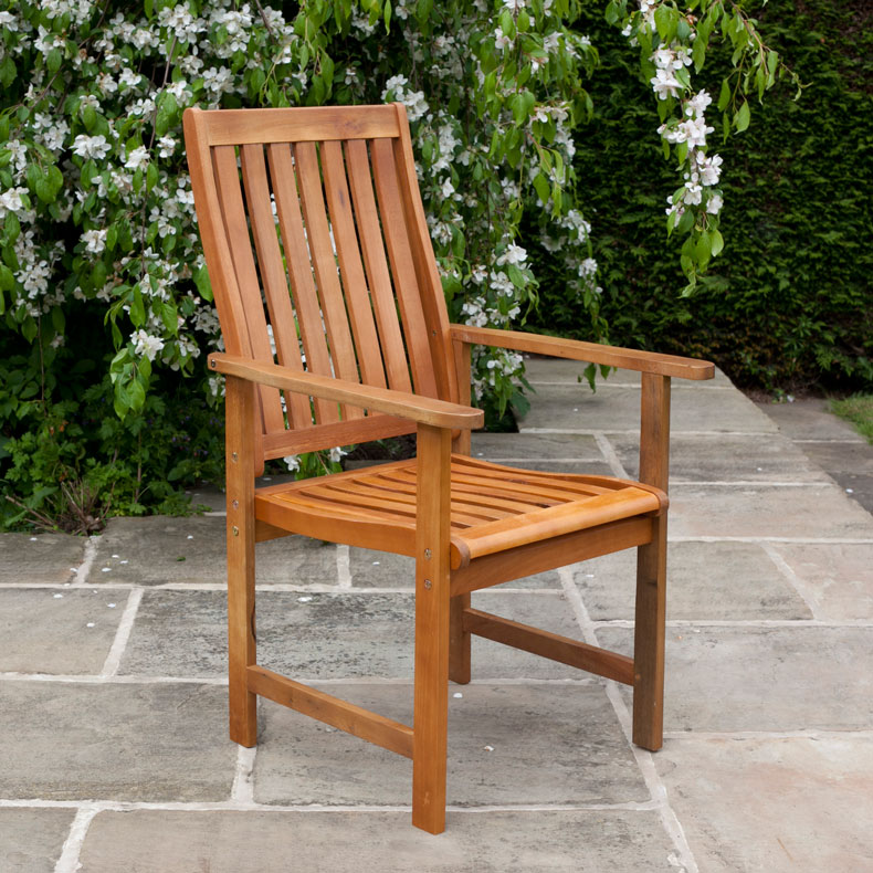 BillyOh Windsor 1.4m Oval Dining Set - 4 Seat Set with Chairs - 4 Armchair at BillyOh